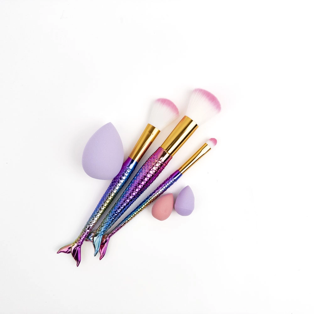 Set of 3 makeup brushes + 3 Sweet Beauty sponges