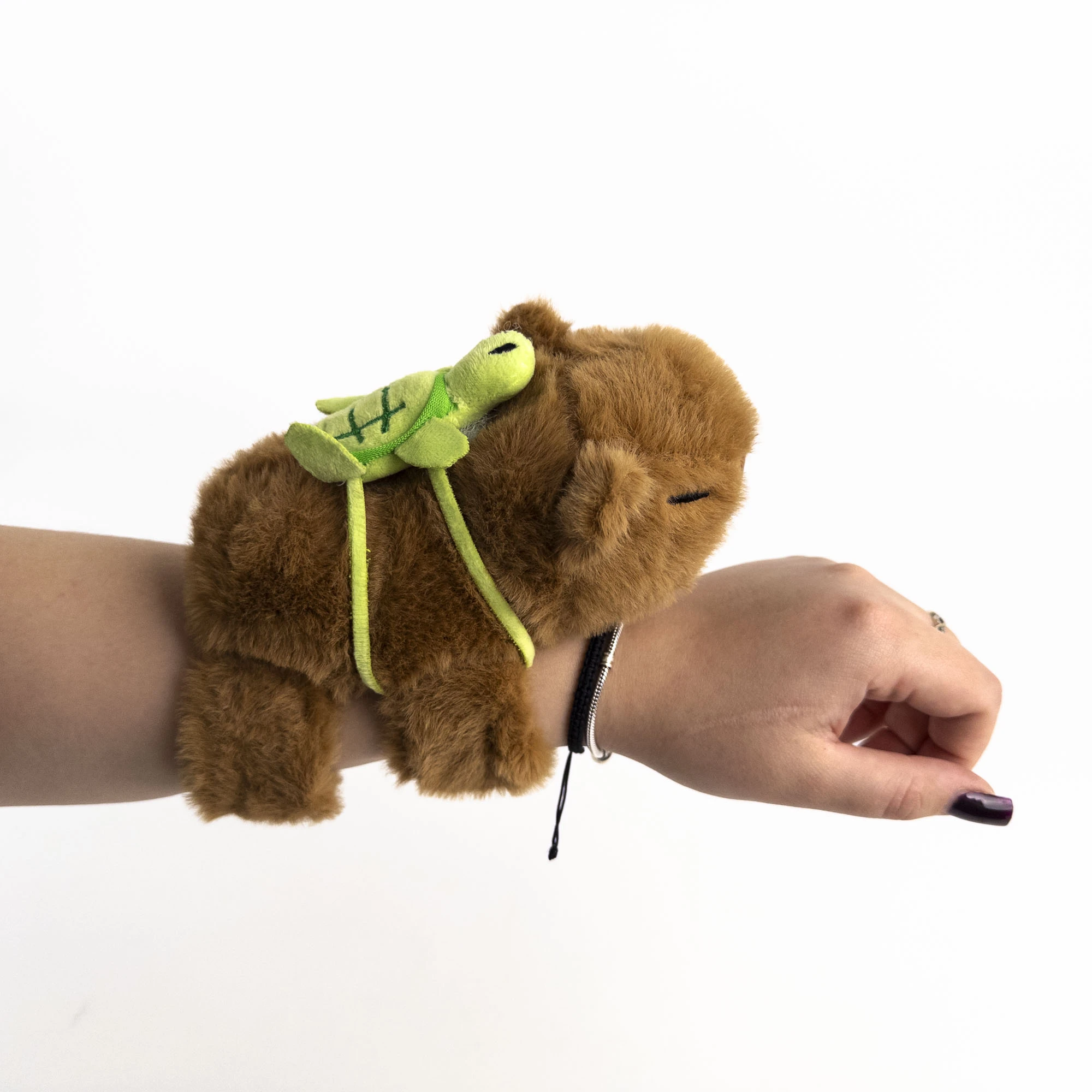 Jucărie moale Capybara pe mână colorată mix